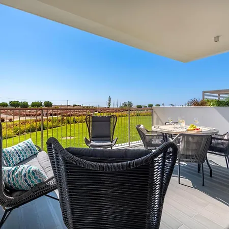Appartement Cond Bayline T3 - Pargo - Pool Gym - By Bedzy Armação de Pêra