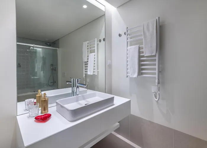 Cond Bayline T3 - Pargo - Pool Gym - By Bedzy * Armação de Pêra